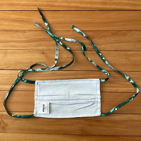 Celtics Tie Face Mask - Picture 4 of 6